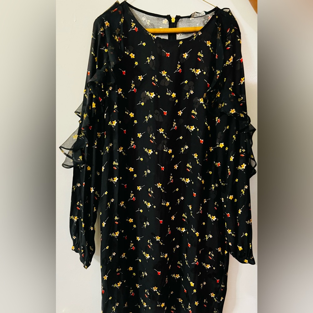 Black Ralph Lauren Dress size 6 with flowers